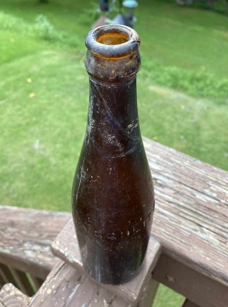 Schlitz Milwaukee WI Beer Bottle