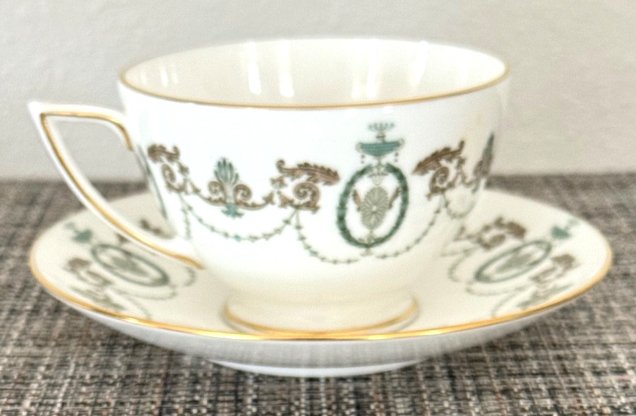 Minton ADAM Pattern 5-Piece Place Setting S-703 Made in England Vintage