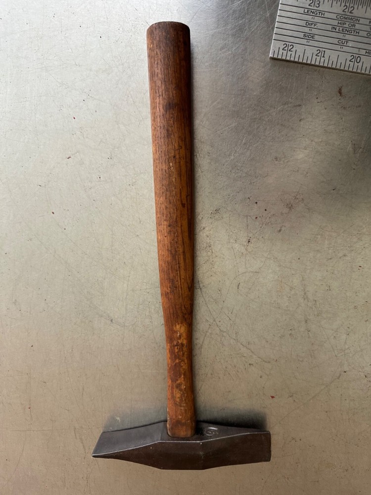 Vintage ATHA Scaling Hammer 1 Pound 5oz.