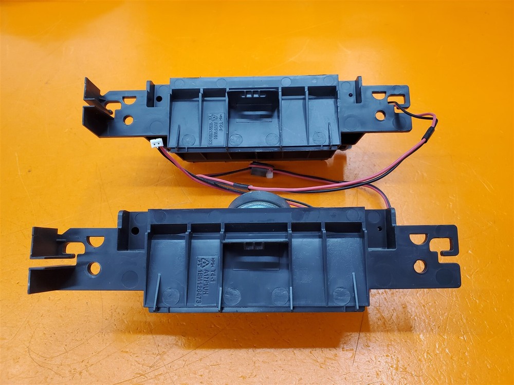 ⭐️⭐️⭐️⭐️⭐️ TV Speaker Set Funai Corp. LC370EM2 w Bracket