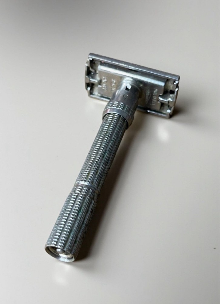 1960s Gillette Adjustable TTO Razor
