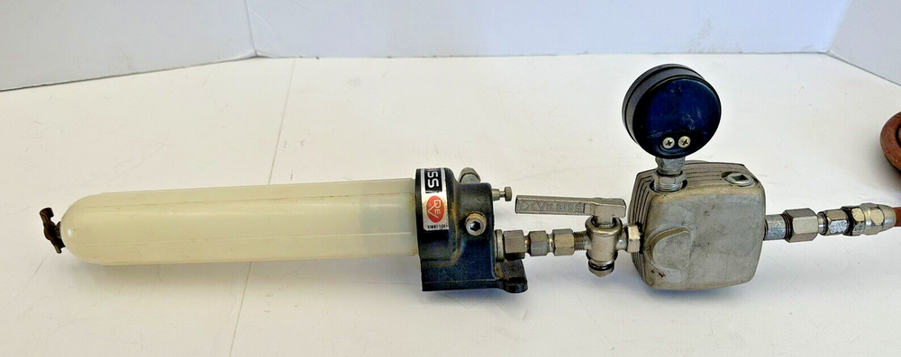 DeVILBISS Air regulator and water separator and hose