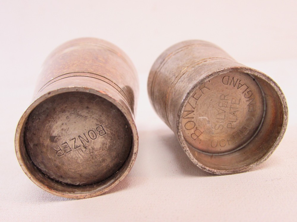 (ref288CD6) 2 Vintage silver plated tot measurers Bonzer