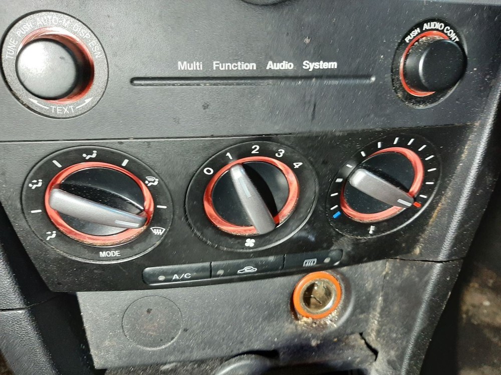 MAZDA 3 2008 Jack 1083185