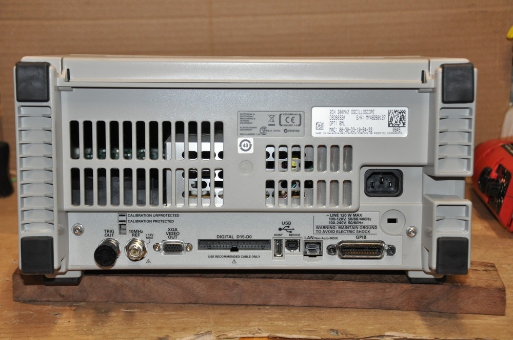 Agilent DSO6032A Infiniivision digital storage osciliscope