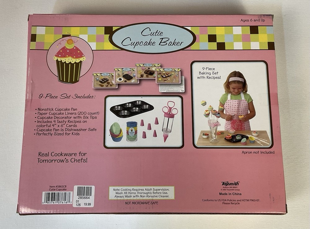 Toysmith Cutie Cupcake Baker Cupcake Baking Set Real Cookware