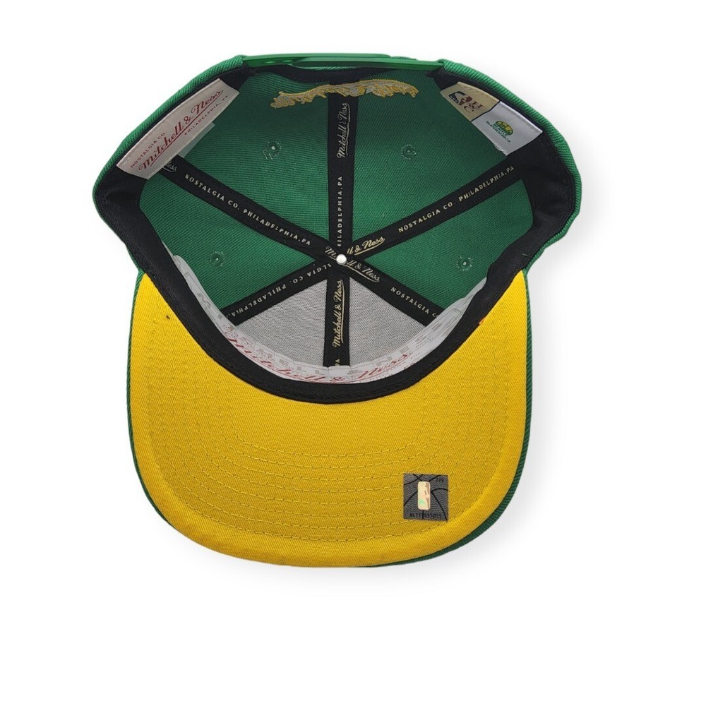 Mitchell & Ness Seattle Supersonics Paint By Number Green Adjustable Snapback