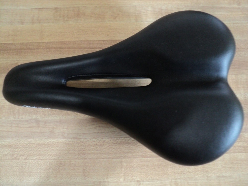 Bikeroo Split Bike Seat  Bicycle Saddle never used