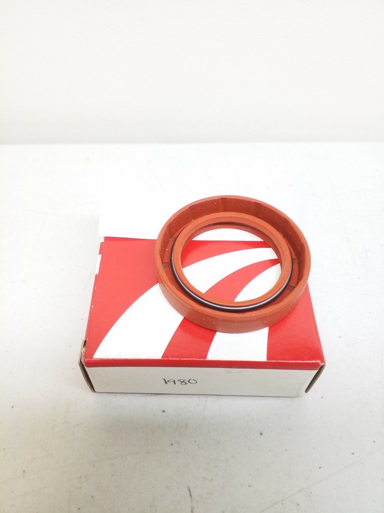 1980 Engine Oil Seal