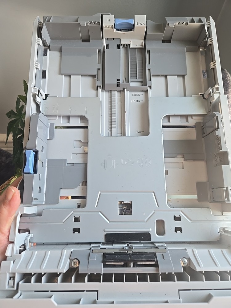 This is a genuine HP RC2-6106 sheet paper input tray for a printer. 