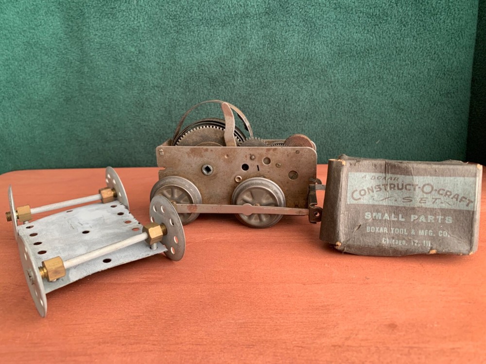 1940's Boxar Tool & Mfg. Chicago Construct-O-Craft Building Toy Construction Box