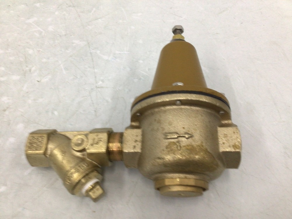 WATTS - 1 LF223-S Water Pressure Regulator 25 psi to 75 psi 1 in Pipe Size Brass