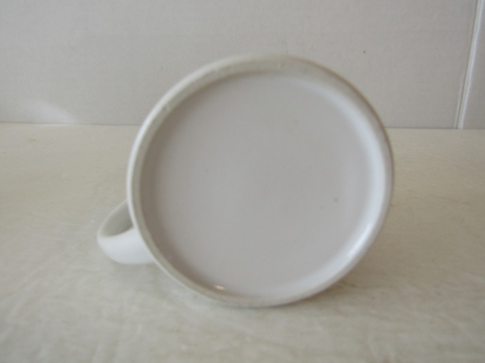 VINTAGE 1987 HERSHEY REESES PIECES BEAR COFFE MUG CUP