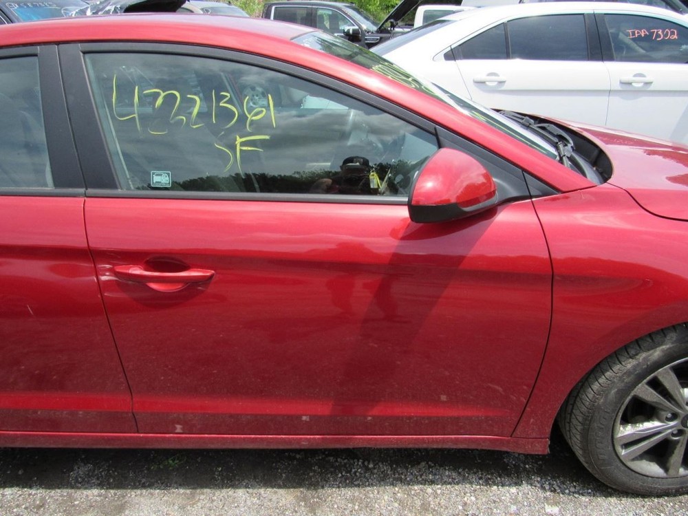 ELANTRA 2017 Glove Box 1056036