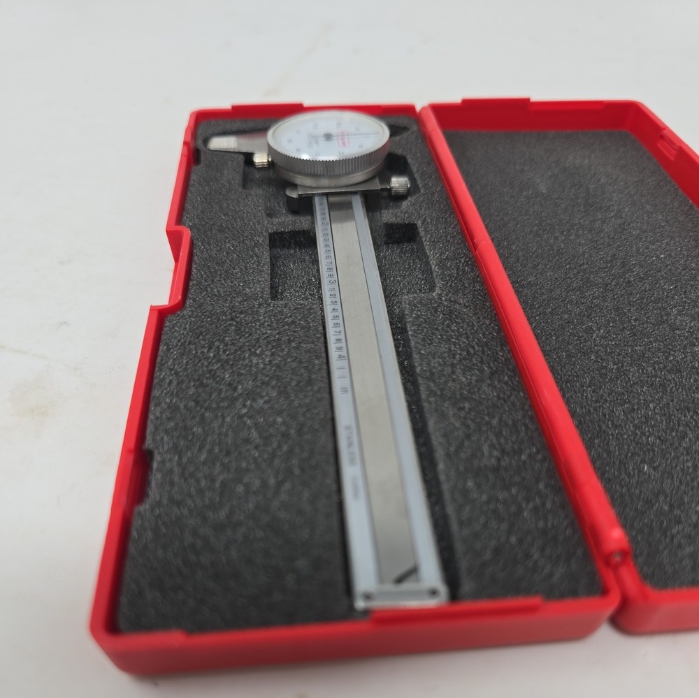 GRIZZLY 4'' Dial Caliper - Steel Shock Proof with Case