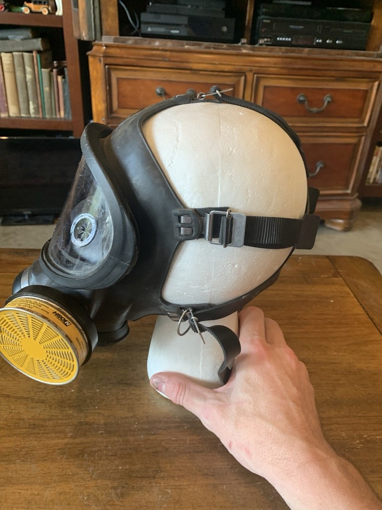 MSA M3C2 Gas Mask Size Medium