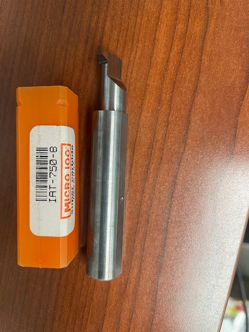MICRO100 IAT-750-8 .512"MIN .750" MAX THREADING TOOL.