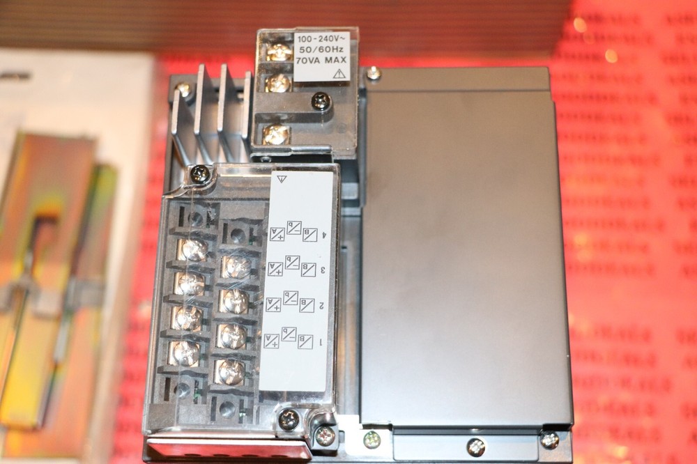 Yokogawa VR202-0/D2 Recorder New