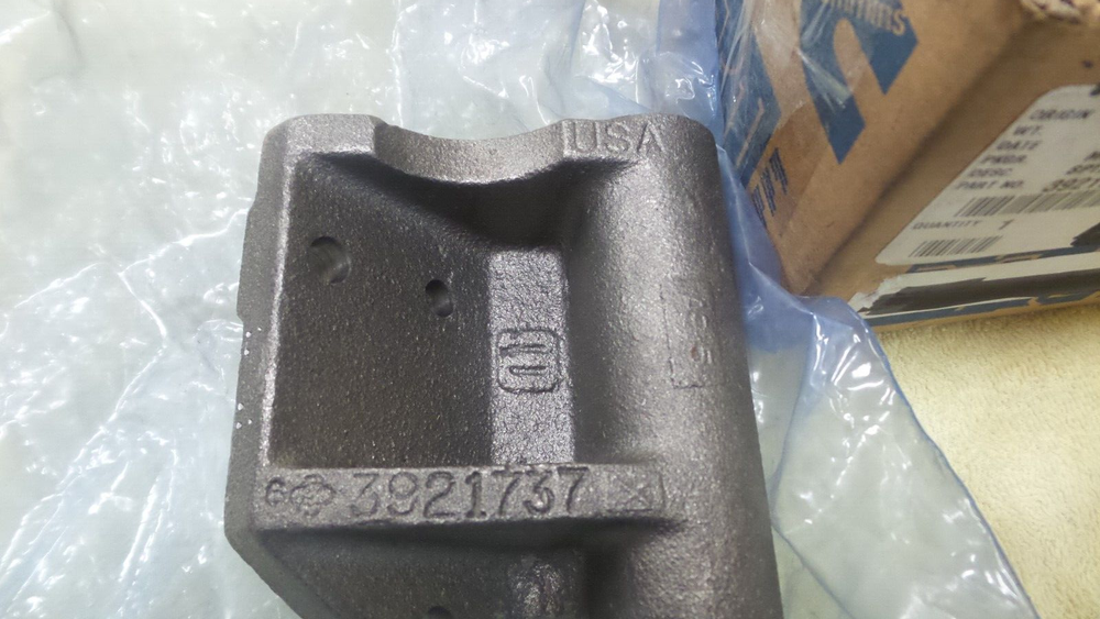 Cummins 3921737 SPT, ALT, Alternator Support Bracket, NOS, OEM, D7