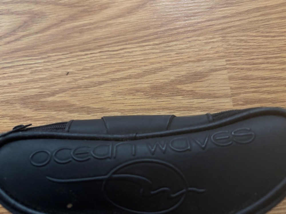 OCEAN WAVES  CASE WITH ZIPPER