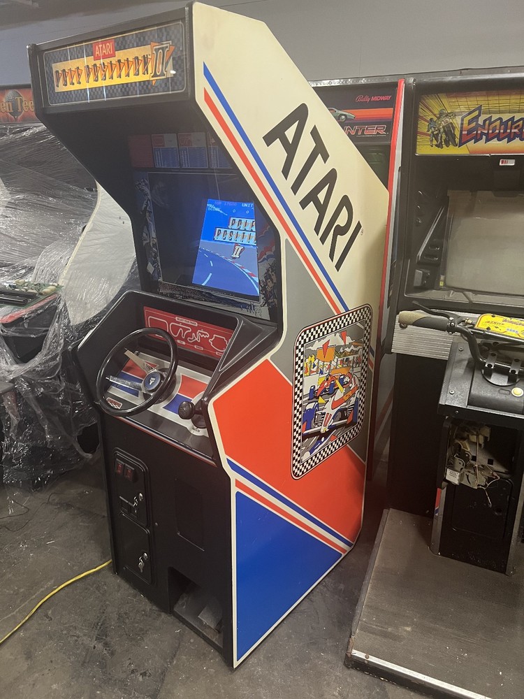POLE POSITION ARCADE MACHINE by ATARI 1982 (EXCELLENT CONDITION)
