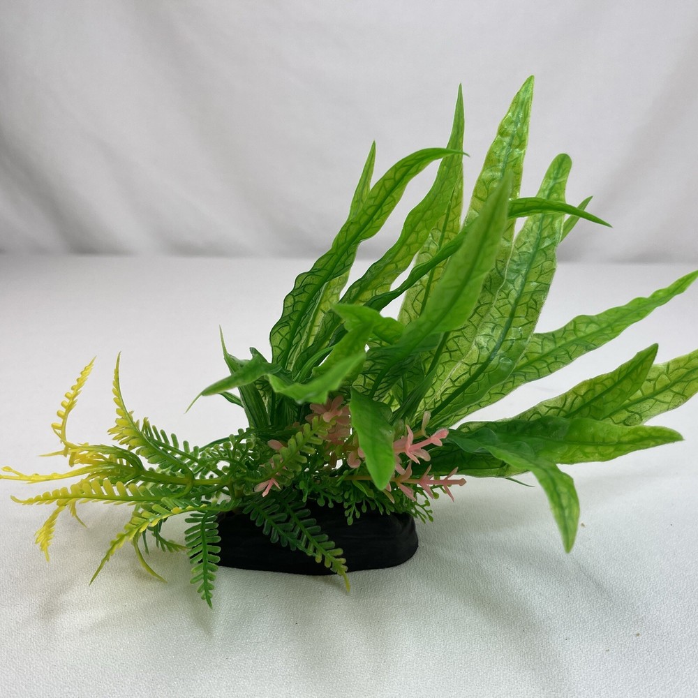 1 PC Xunyee Plastic Aquarium Plants