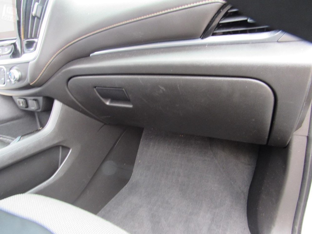 TRAVERSE  2020 Glove Box 1062584