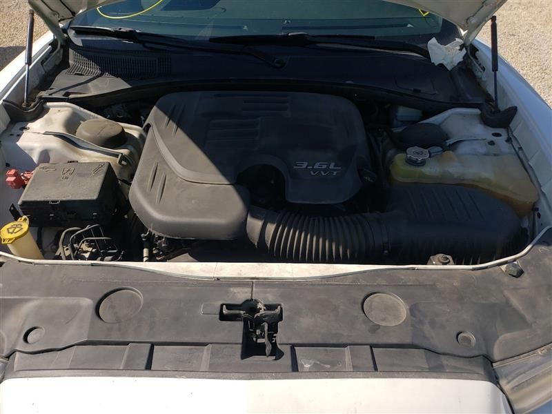 CHARGER 2013 High Mounted Stop Light 1042031641