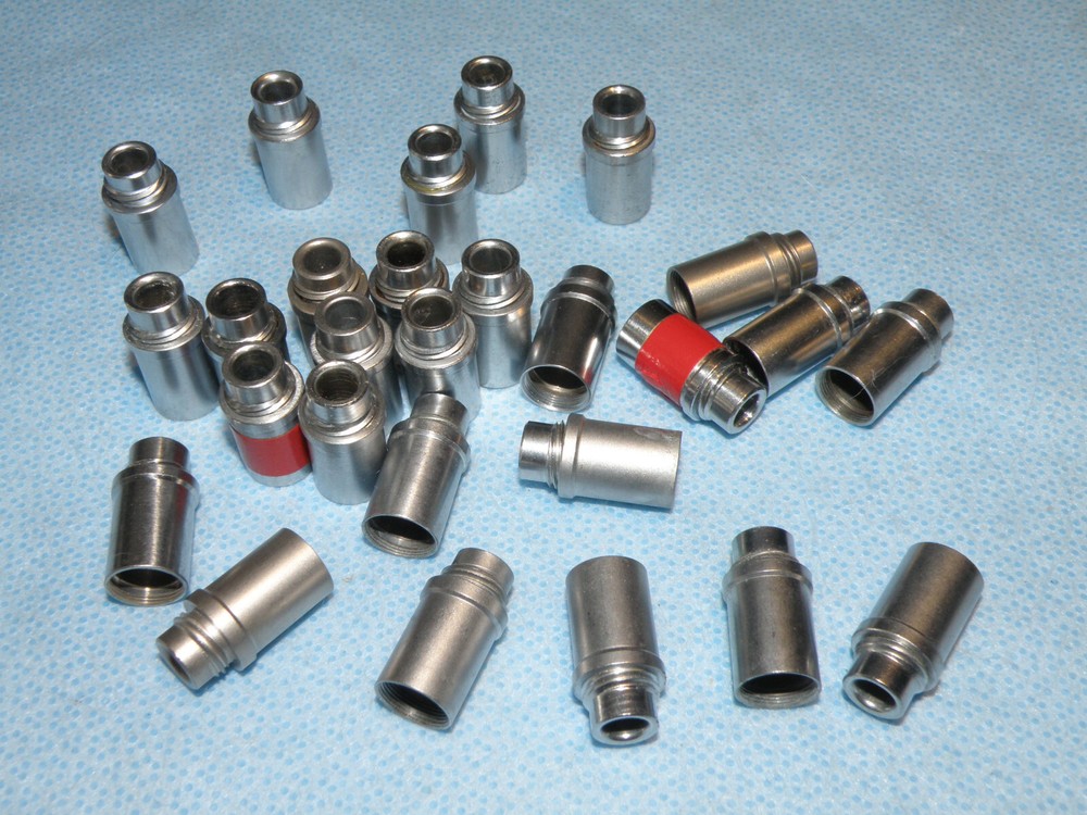 Endoscope light post screw on adapter for fiber light cable