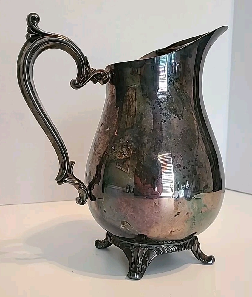 William Rogers Vintage Silver Plate Water Pitcher