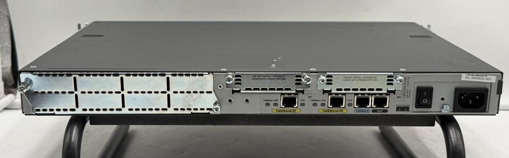 Cisco Systems 2600 Series Modular Access Router