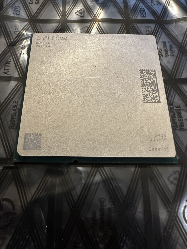 Qualcomm Centriq 2400 Processor | 48-Core ARMv8 | 10nm SoC | Fresh Pull QDF2400