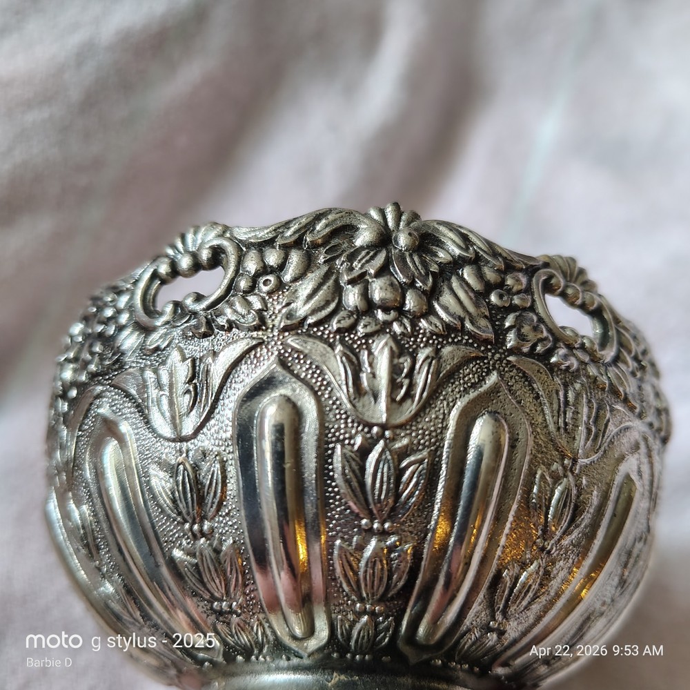 Raimond Silverplate Victorian Flora Pattern Bowl. B