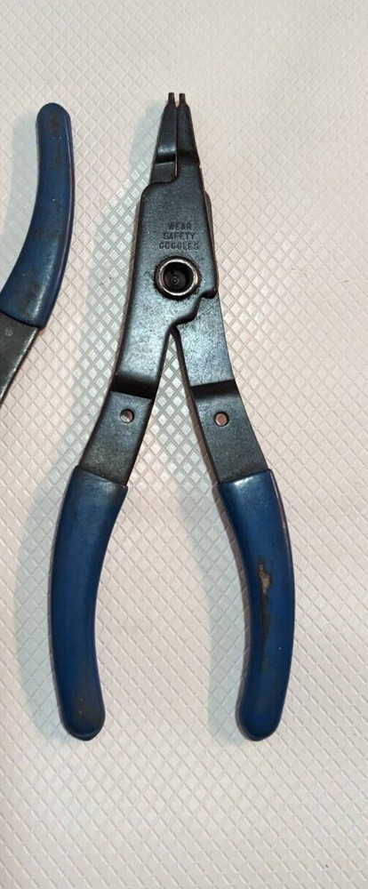 Armstrong Internal Retaining Ring Pliers 67-977 Tool Snap Blue Rubber Handle