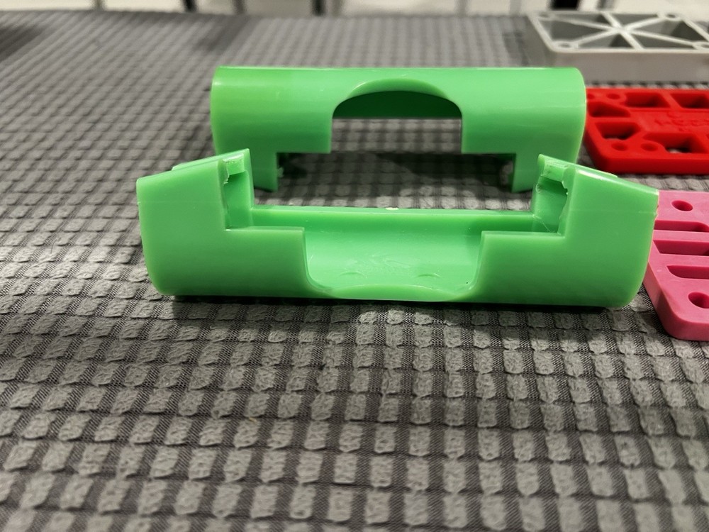 Skateboard Riser Pads hardware