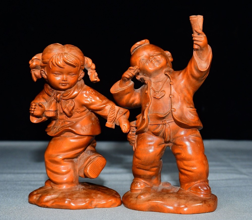 Exquisite Small Leaf Boxwood Playful Ornament