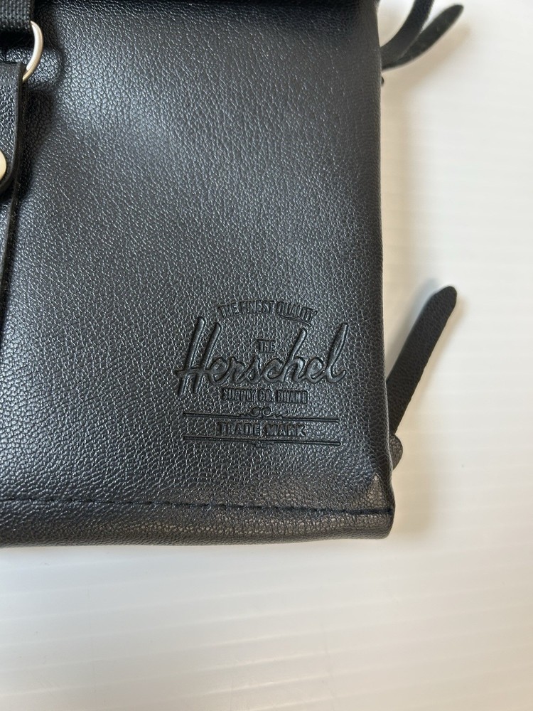 Virgin Atlantic First Class Herschel Leather Amenity Case Black & Purple