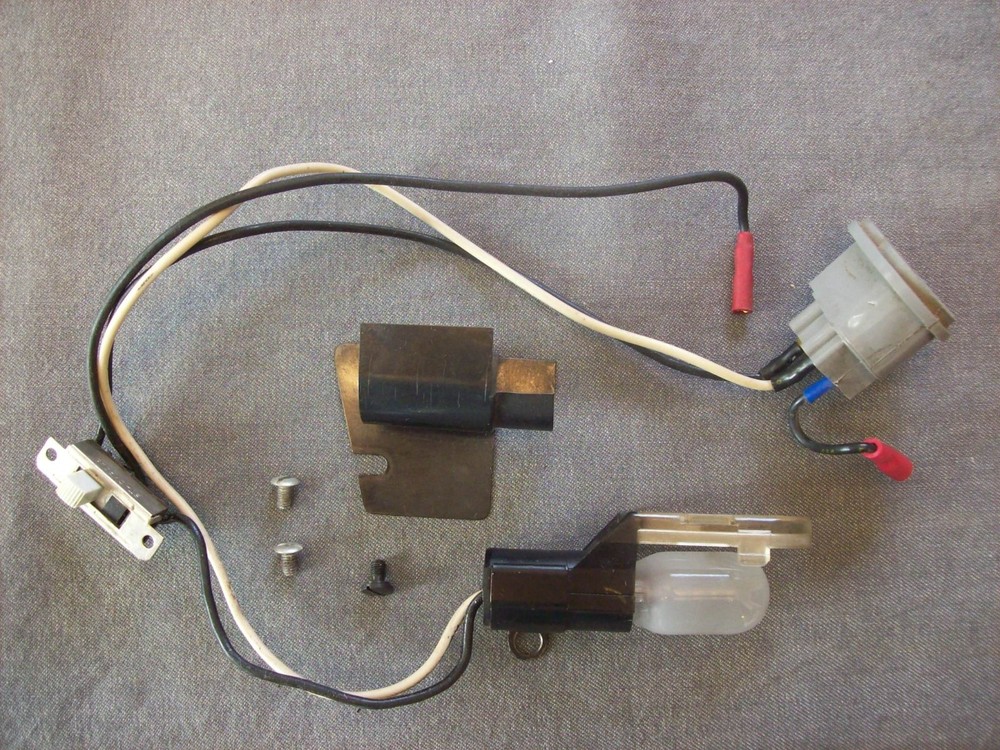 Singer Touch & Sew 620 Sewing Machine Light Socket Unit with Switch & Misc Parts