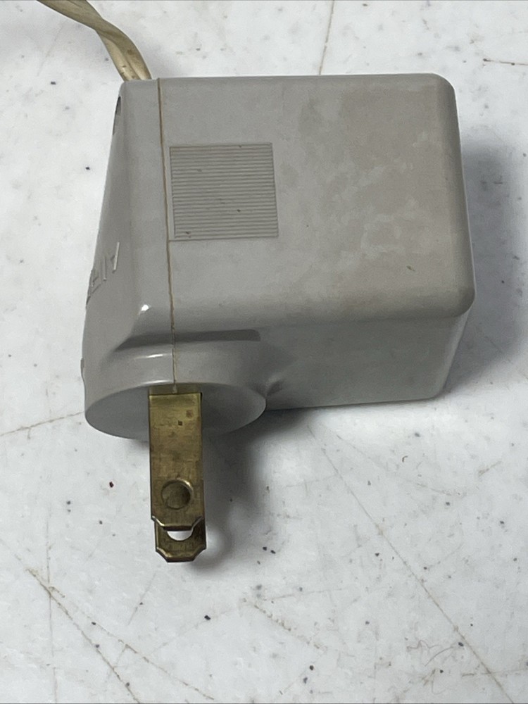 Vintage Airequipt Transformer Class 2 3V