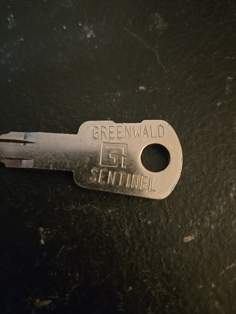 GREENWALD SENTINEL KEY CODED G1062 (3D5)