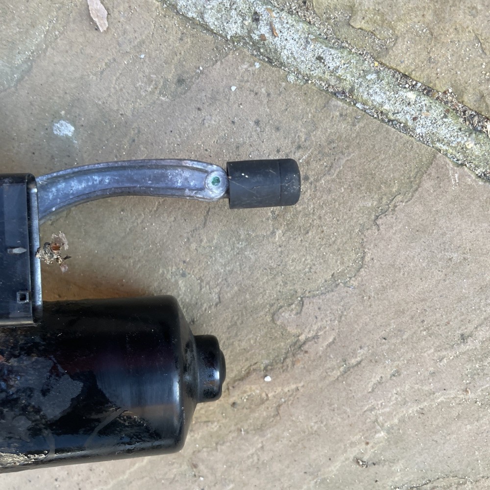 Transit Custom drivers ￼Side Windscreen Motor