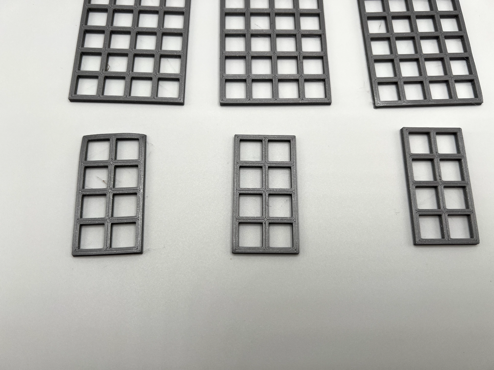 G Scale Industrial Windows - Pack of 6 Featuring 2 Different Designs