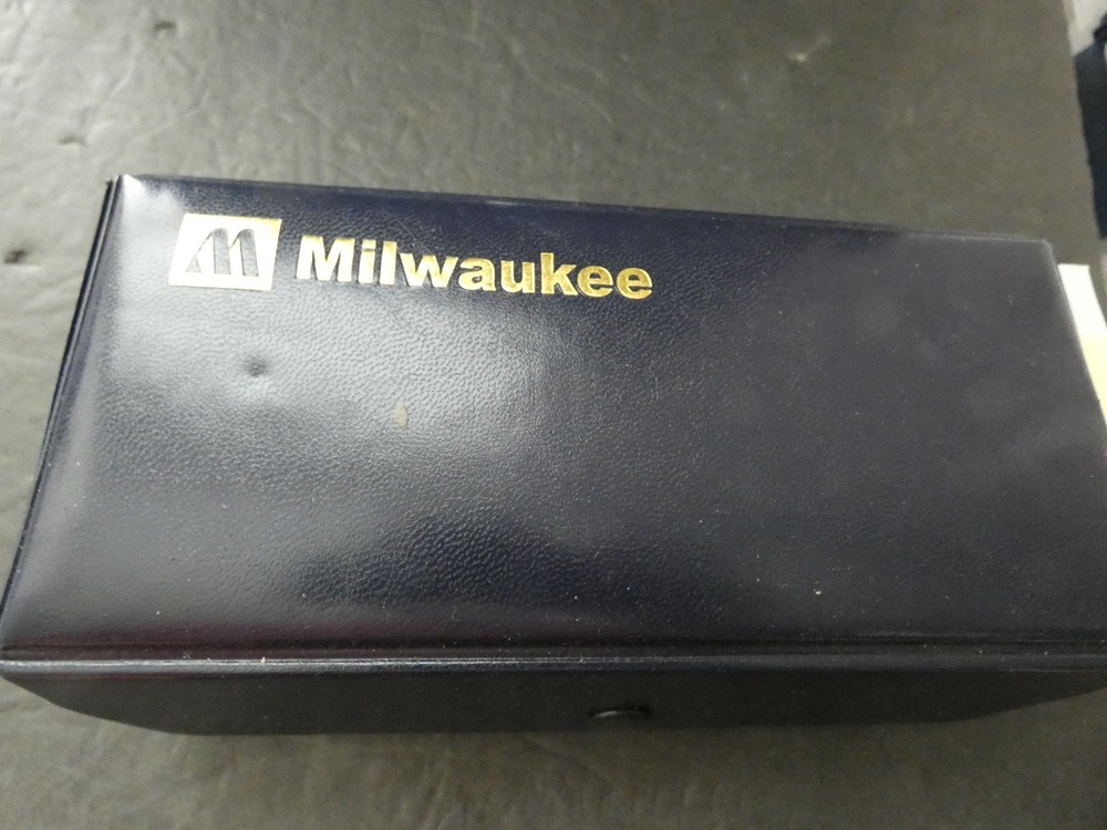 MILWAUKEE PH WATERPROOF WATER TESTER UNTESTED