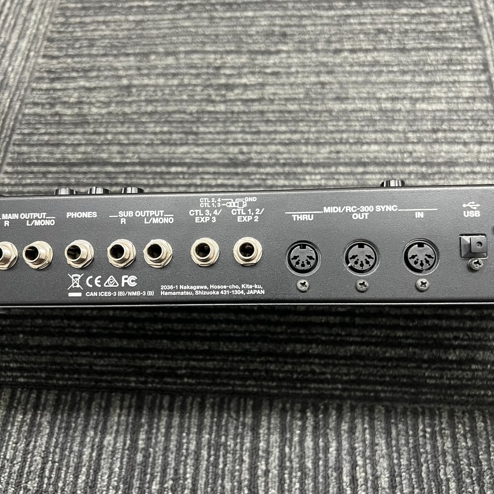 RC-300 Loop Station: Ultimate Looping Effects Processor