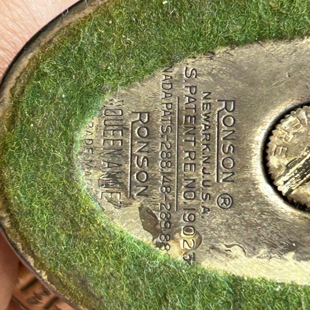 Vintage Ronson Queen Anne Table Lighter