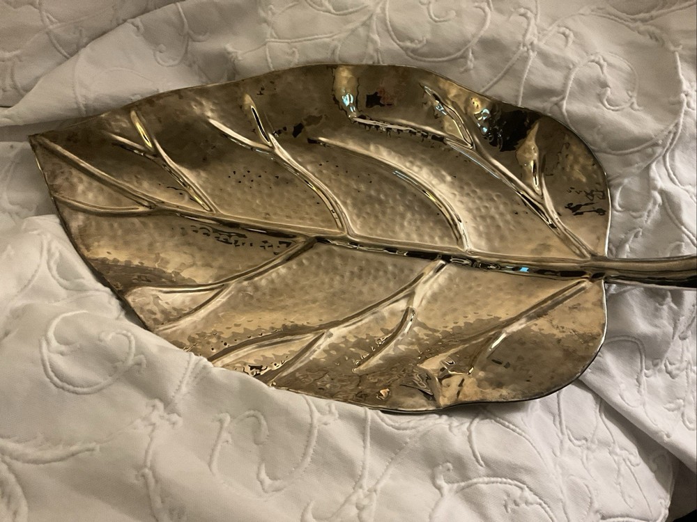 Hammered Silverplate Silverplate Leaf Shaped Tray Centerpiece footed Platter 25”