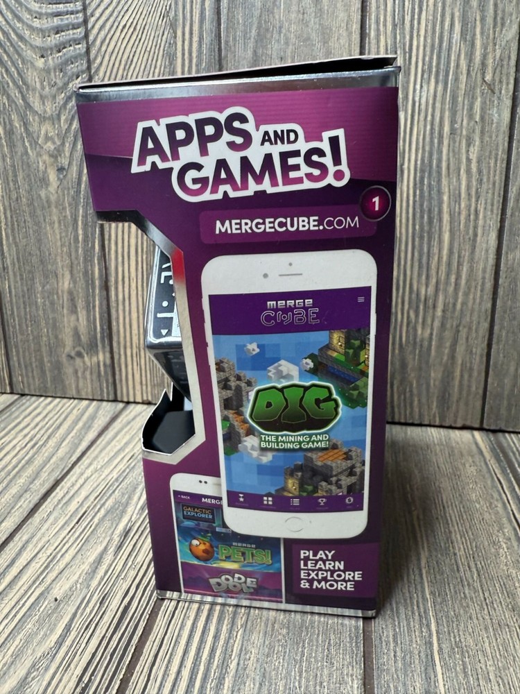 Merge Cube Augmented Reality & Virtual Reality STEM Toy Ages 10+