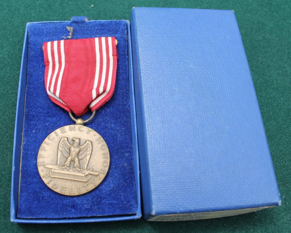 WORLD WAR 2 US ARMY GOOD CONDUCT MEDAL ORIGINAL BOX CONTRACT OF 1945