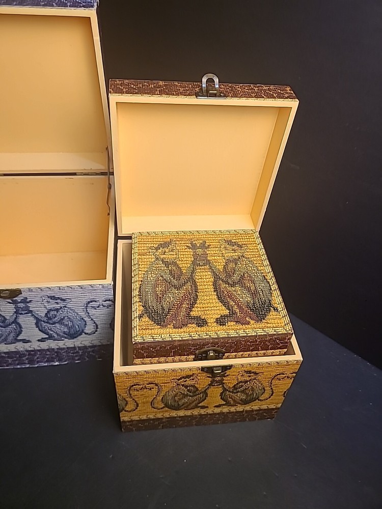 Nesting Boxes Monkeys