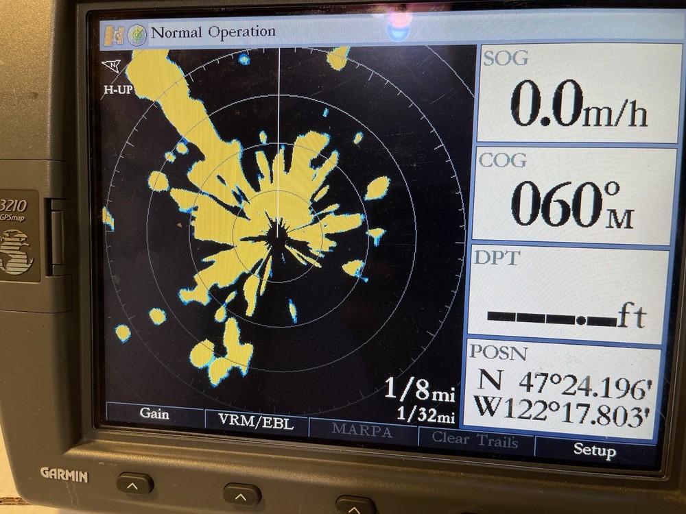 Garmin GPSMAP 3210 Marine GPS Chartplotter